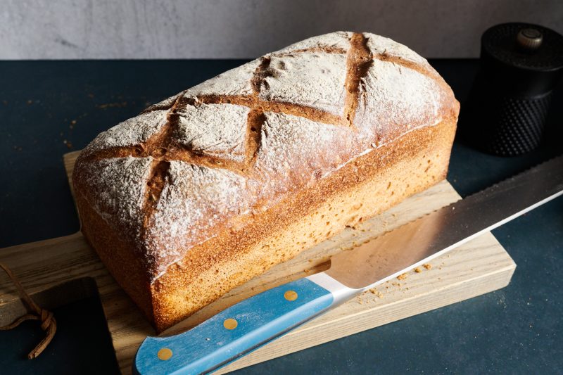 Light deli rye crust.